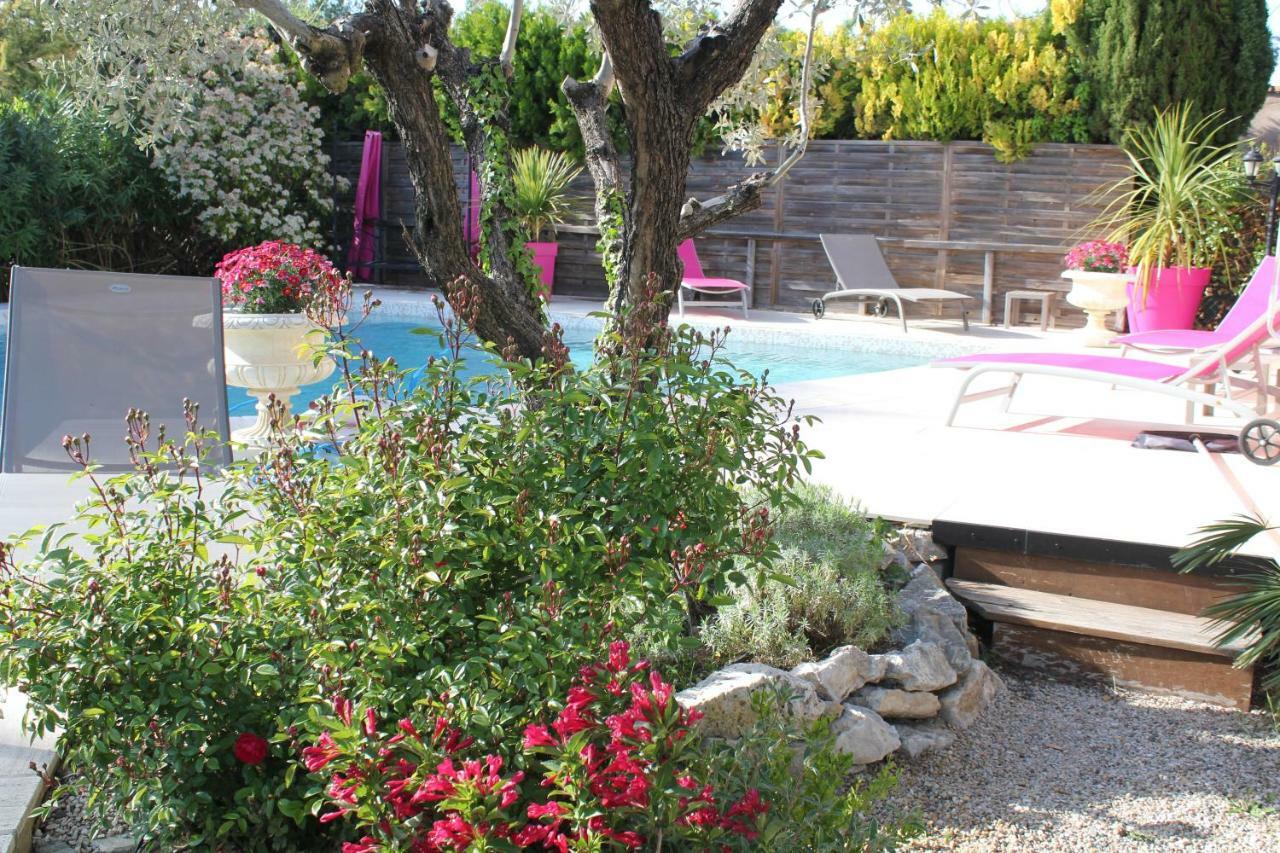 A L'Oree Du Pin Aix-en-Provence Exteriör bild