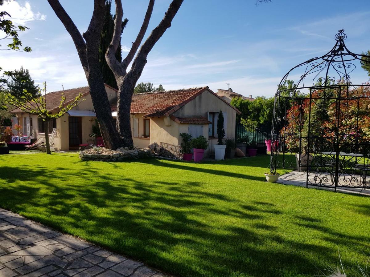 A L'Oree Du Pin Aix-en-Provence Exteriör bild